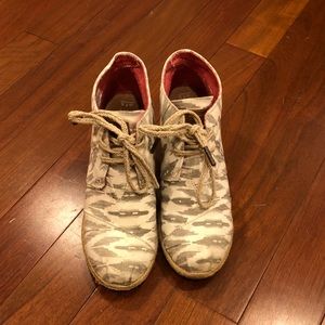 Women’s Toms Booties